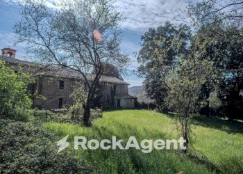 Terreno - Stabile - Palazzo Località Morruzze, 14, Baschi - foto 9