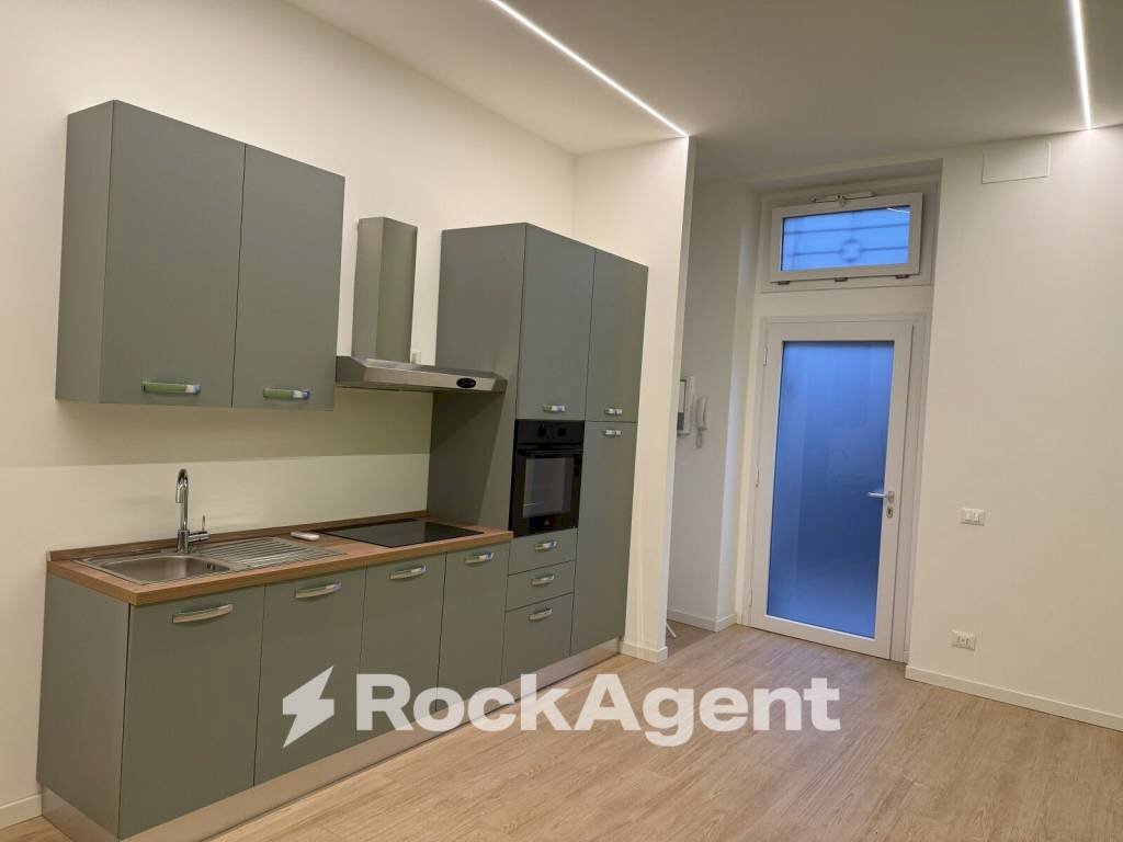 Cucina - Bilocale via Giuseppe Candiani, 119, Milano (zona Bovisa) - foto 1