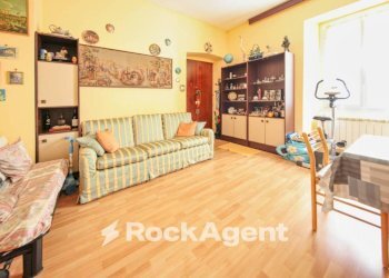 Salone - Quadrilocale via del Lagaccio, 12, Genova (zona Granarolo) - foto 7