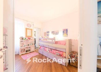 Camera da letto - Trilocale via Campenave, 76, Genova (zona Voltri) - foto 7