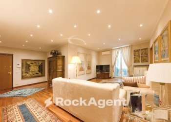 Salone - Three-room apartment via Paolo Giacometti, Genova (neighborhood Marassi) - photo 5