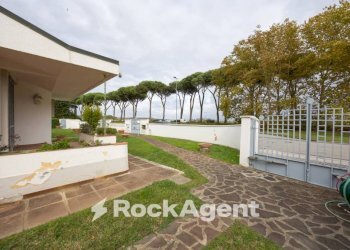 Giardino - Villa via Venezia, 35, Pontedera - foto 9