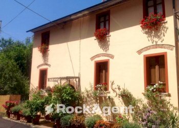 Facciata - Casa indipendente via Cappella, 1907, Seravezza - foto 1