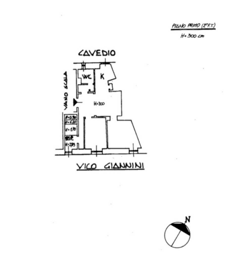 Trilocale vico Giannini, Genova (zona Centro Storico) - planimetria 1