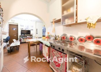 Cucina - Trilocale vico Giannini, Genova (zona Centro Storico) - foto 7