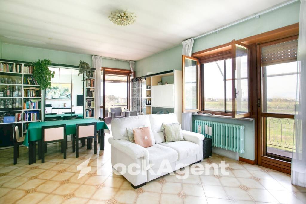 Salone - Quadrilocale via Roccabernarda, 48, Roma - foto 3