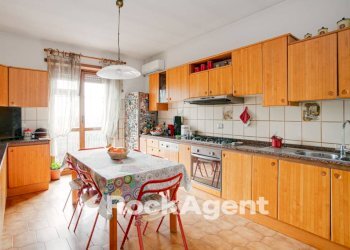 Cucina - Quadrilocale via Roccabernarda, 48, Roma - foto 11