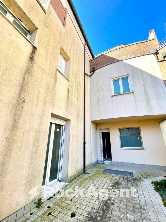 Cortile interno - Villa via Santa Margherita, Ferrara - foto 2