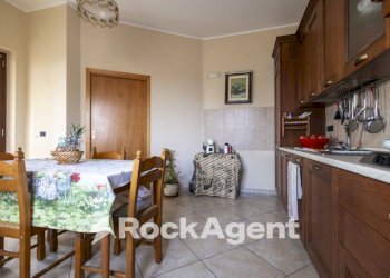 Cucina - Villa via Roberto Niederer, Soveria Simeri - foto 11