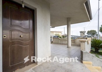 Ingresso - Villa via Roberto Niederer, Soveria Simeri - photo 25