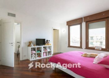 Camera da letto - Quadrilocale via Madonna della Neve, 5, Bergamo - foto 13