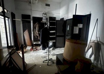 Interno non residenziale - Garage - Autosilos - Parcheggio piazza L. Perosi, Alessandria - foto 6