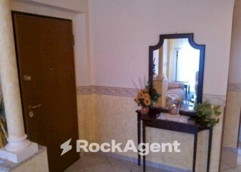 Ingresso - Appartamento via Giovanni Paolo Parisio, 8, Catanzaro - foto 3