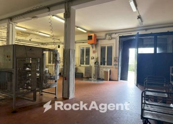 Magazzino - Capannone via Naufraghi del Galilea, Sala Baganza - foto 2