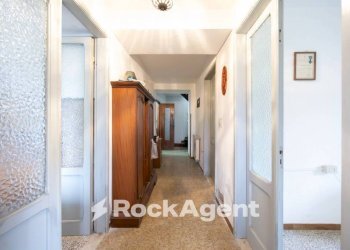 Corridoio - Stabile - Palazzo Località Villa Regnano, Casola in Lunigiana - foto 3