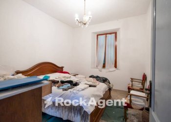 Camera da letto - Stabile - Palazzo Località Villa Regnano, Casola in Lunigiana - foto 11
