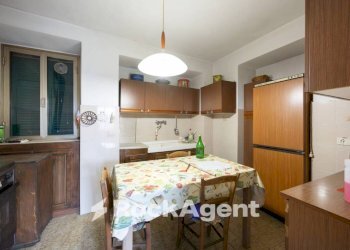 Cucina - Stabile - Palazzo Località Villa Regnano, Casola in Lunigiana - foto 15