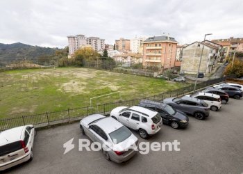 Posto macchina - Two-room apartment via Ettore Vitale, Catanzaro - photo 7