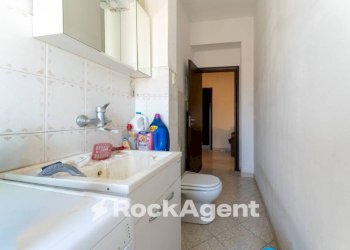 Bagno - Four-room apartment via Pantelleria, 20, Belpasso - photo 15