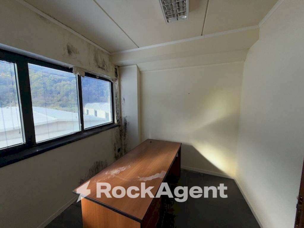 Ufficio - Magazzino via dell'Artigianato, Finale Ligure - foto 1