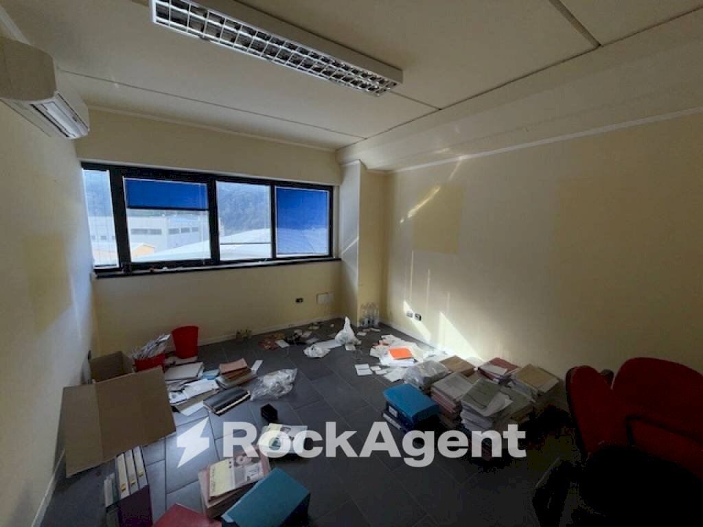 Ufficio - Magazzino via dell'Artigianato, Finale Ligure - foto 3