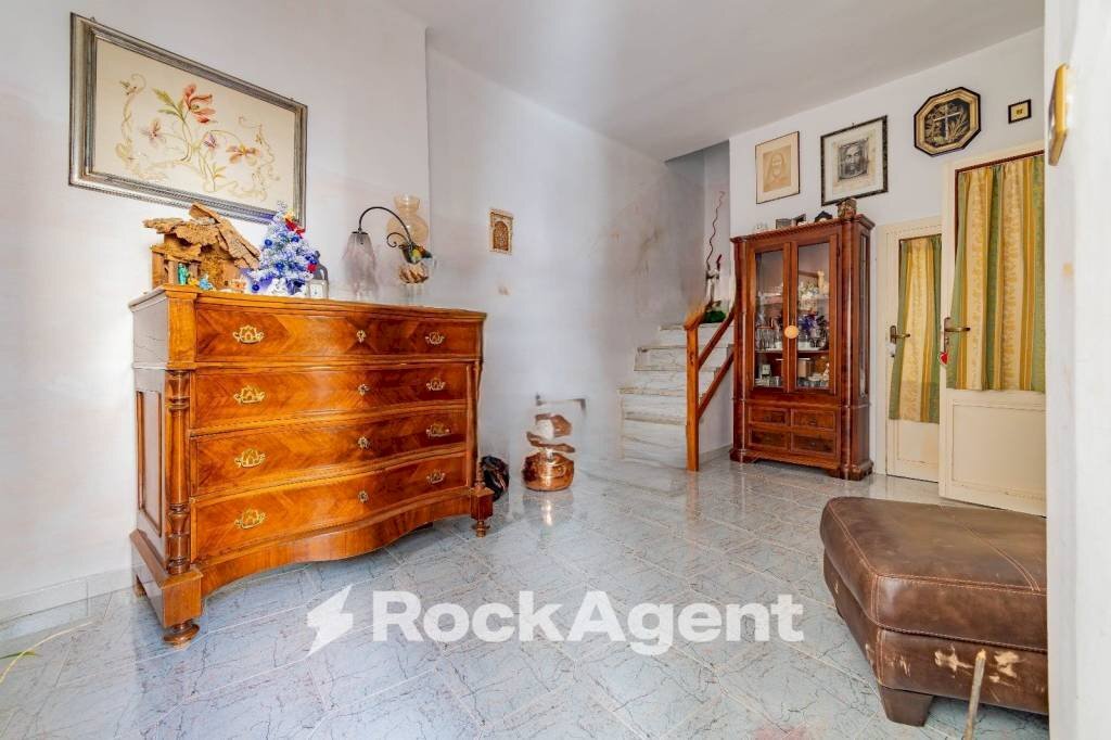 Ingresso - Casa indipendente vicolo Adriano, 6, Cassano delle Murge - foto 1