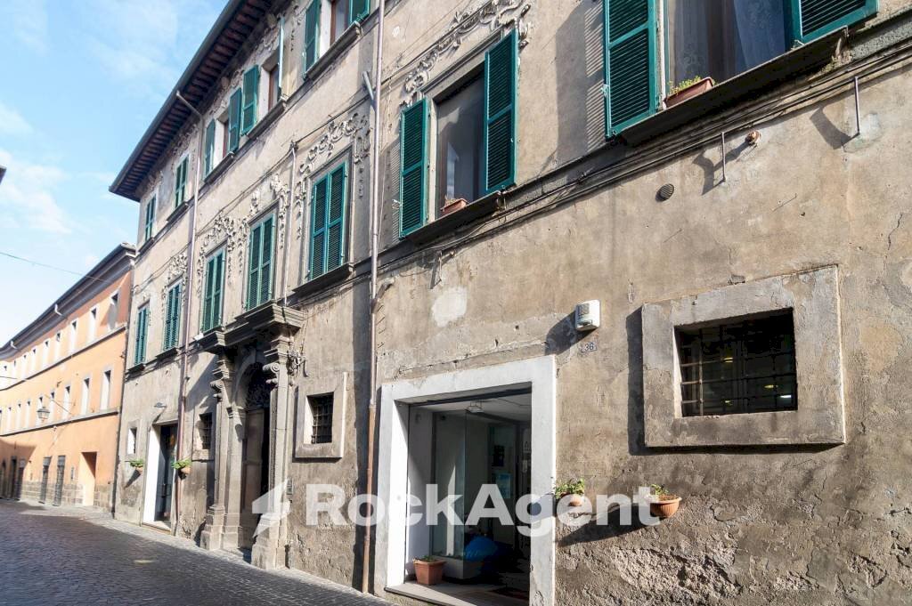 Facciata - Trilocale via Roma, 34, Acquapendente - foto 2