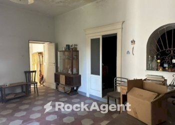 Salone - Trilocale corso Vittorio Emanuele, 115, Poggiofiorito - foto 1