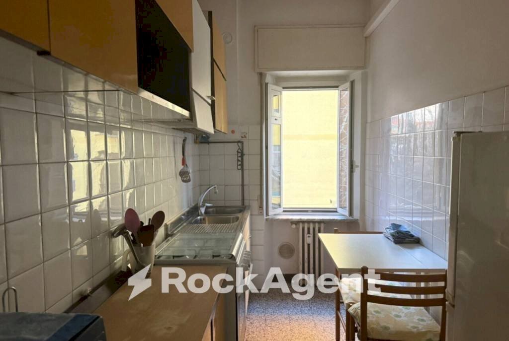 Cucina - Appartamento via Riva di Trento, Milano - foto 2