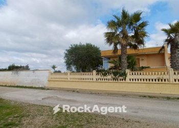 Zona - Villa via 168, Porto Cesareo - photo 1