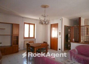 Salone - Bilocale via Dottor Magnani, Breme - foto 4