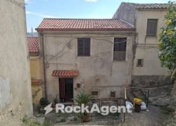 Zona - Casa indipendente vico Nocera, Gioiosa Ionica - foto 2