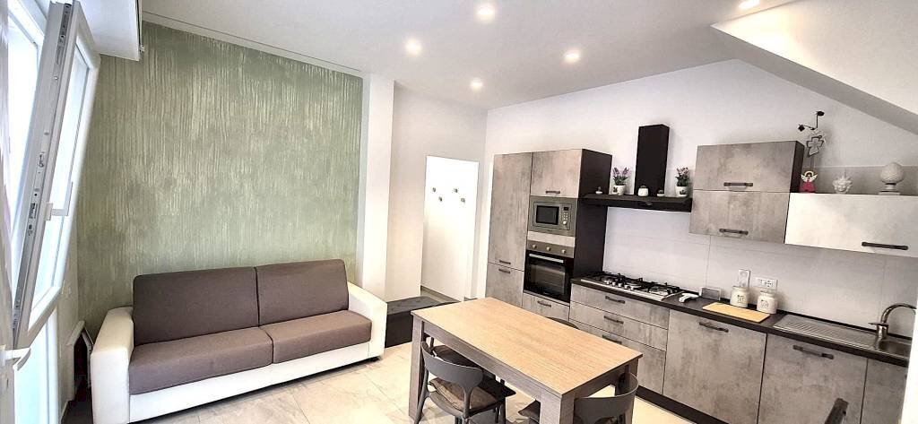 Cucina - Casa indipendente via Armando Diaz, 290, Alcamo - foto 2