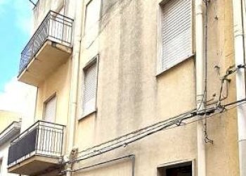 Facciata - Casa indipendente via Armando Diaz, 290, Alcamo - foto 11