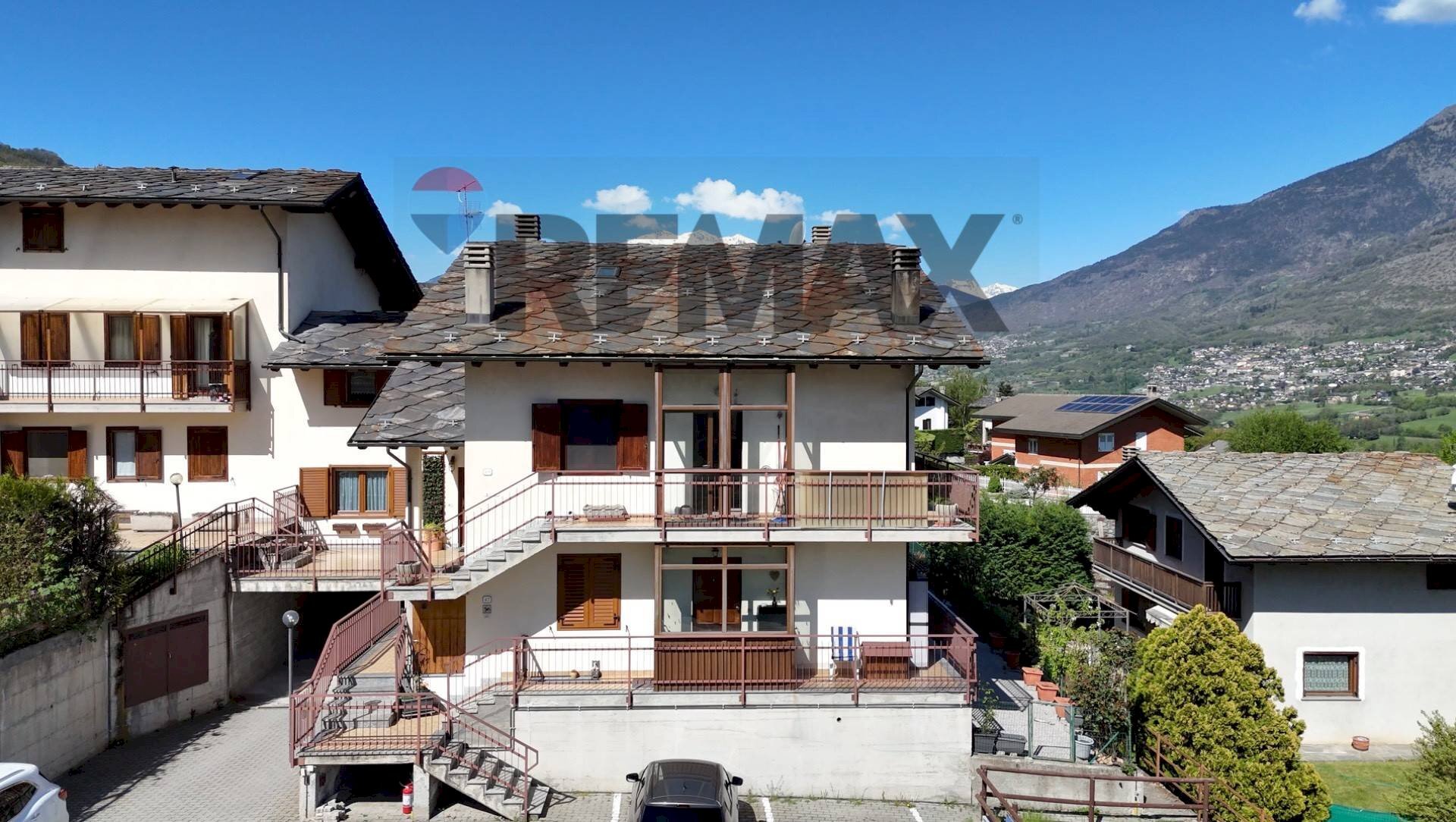 Trilocale Neyran-Dessus, 48 
 Brissogne, Brissogne - foto 3