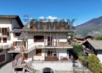 Trilocale Neyran-Dessus, 48 
 Brissogne, Brissogne - foto 3