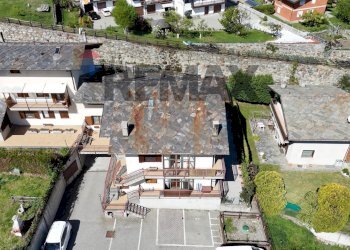 Trilocale Neyran-Dessus, 48 
 Brissogne, Brissogne - foto 4