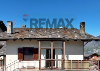 Trilocale Neyran-Dessus, 48 
 Brissogne, Brissogne - foto 5