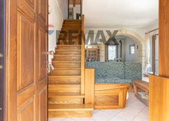 Trilocale Neyran-Dessus, 48 
 Brissogne, Brissogne - foto 8