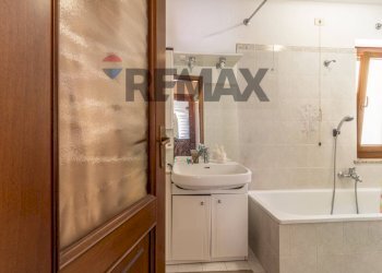 Trilocale Neyran-Dessus, 48 
 Brissogne, Brissogne - foto 22