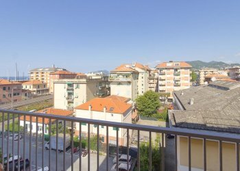 Four-room apartment Corso Genova, Lavagna - photo 3