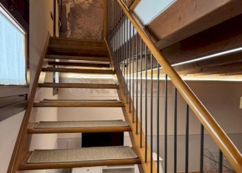 Particolare scala 2 - Two-room apartment Bassano del Grappa - photo 8