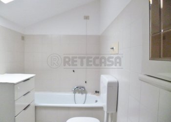 BAGNO - Quadrilocale Piazza Regaù 11, Zermeghedo - foto 12