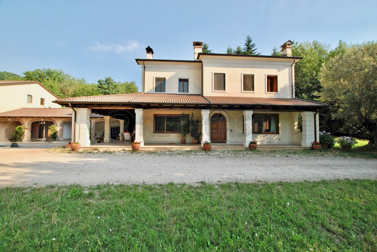 Retecasa_Cornedo - Villa Via Savegnago 1b, Cornedo Vicentino - foto 1