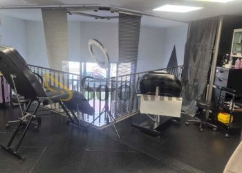 9.jpg - Locale Commerciale Corso Umbria, Torino (zona San Donato) - foto 3