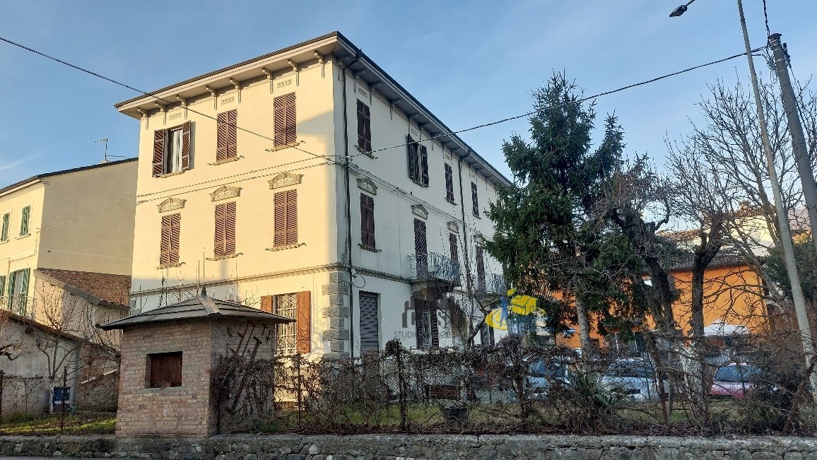 20260122_155742_resized.jpg - Commercial Premises Solignano - photo 1