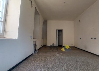 20260122_155912_resized.jpg - Commercial Premises Solignano - photo 3