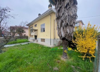34.jpg - Villa Via Piave 1, Noceto - foto 4