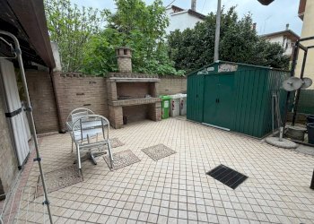 PHOTO-2026-04-22-09-12-54 (1).jpg - Casale Via San Bellino 13, Rovigo - foto 15