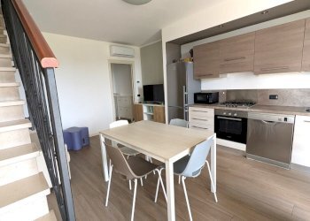 PXL_20250605_073955300.jpg - Trilocale VIA VASCO DA GAMA 10, Sirmione - foto 5